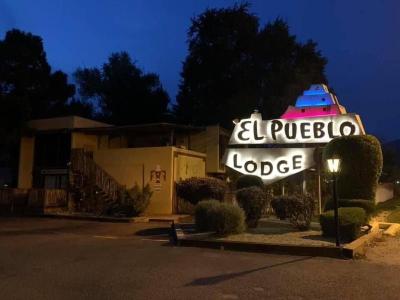 El Pueblo Lodge