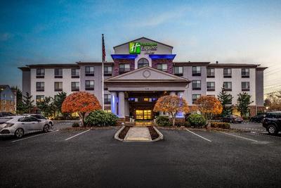 Holiday Inn Express Hotel & Suites Vancouver Mall