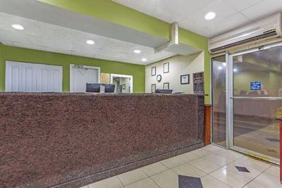 Travelodge by Wyndham Stes Virginia Beach Oceanfrt