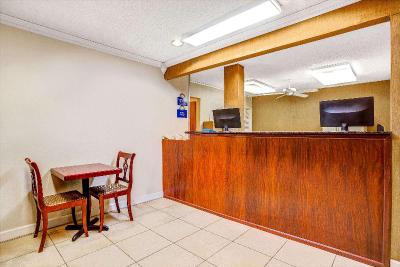 Days Inn by Wyndham Chesapeake