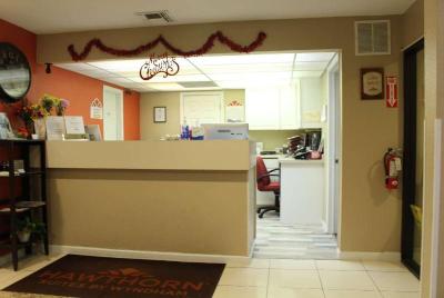 Hawthorn Suites By Wyndham Wichita East