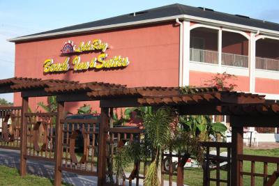 Lake Roy Beach Inn
