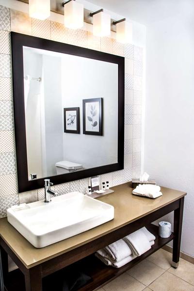 Country Inn & Suites by Radisson, Winchester, VA