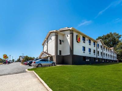 Super 8 by Wyndham Dumfries/Quantico