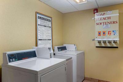 La Quinta Inn & Suites Springdale