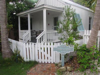 Paradise Inn  Adult Only Hotel