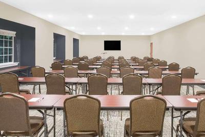 Microtel Inn & Suites By Wyndham Bentonville