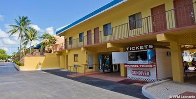 Waterside Suites and Marina