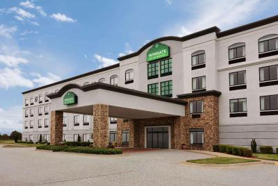 Wingate By Wyndham Bentonville Airport