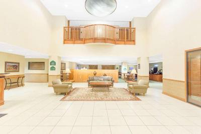 Wingate By Wyndham Bentonville Airport