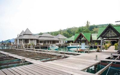 Salakphet Resort