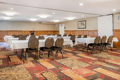 Country Inn&Suites Grandville-Grand Rapids West MI