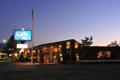 Red Lion Inn & Suites Grants Pass