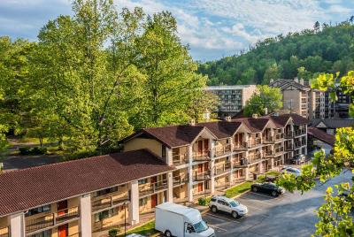 Super 8 by Wyndham Downtown Gatlinburg Conv Center