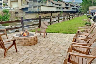 Gatlinburg River Inn