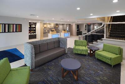 Holiday Inn Express Grand Rapids SW