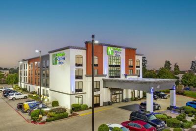 Holiday Inn Express & Suites Longview North