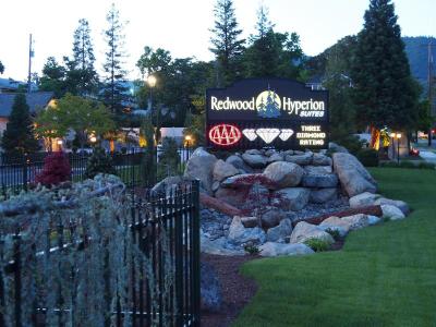 Redwood Motel
