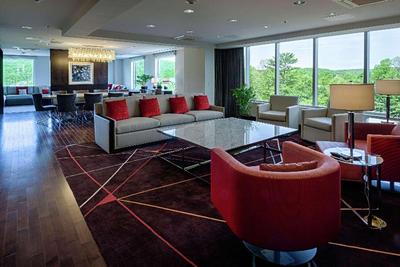 DoubleTree by Hilton Bristol, CT