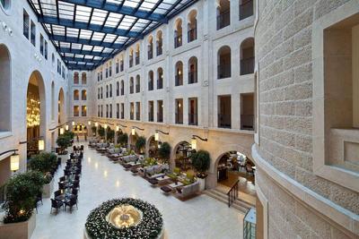 DoubleTree by Hilton Bristol, CT