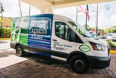 Holiday Inn Express & Sts Tampa USF Busch Gardens