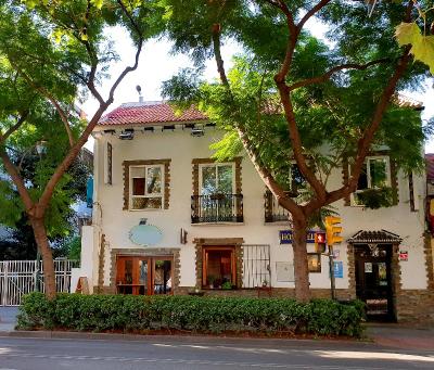 Hostal El Nogal