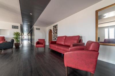Hotel Pato Rojo