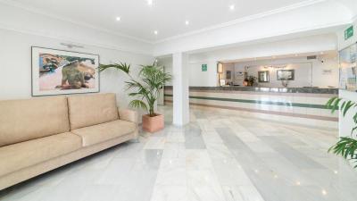 Hotel Pato Rojo
