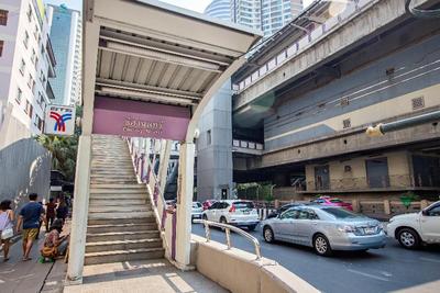 Holiday Inn Express Bangkok Sathorn