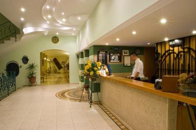 Tolay Hotel