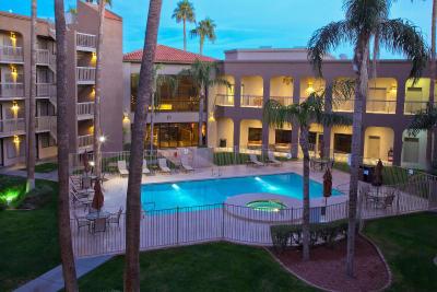 Best Western Plus Scottsdale Thunderbird Sui