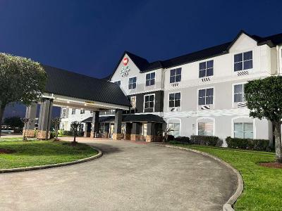 Best Western Plus Hobby Airport Inn & Suites