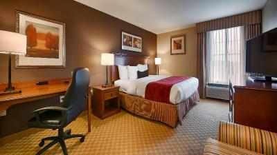 Best Western Plus Georgetown Inn & Suites