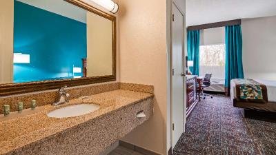 Best Western Plus The Charles Hotel