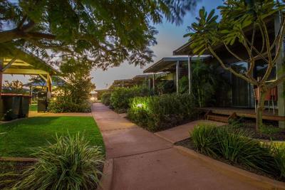 Best Western Woodland Hills Inn