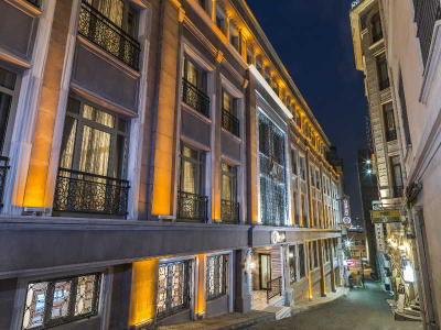 Manesol Boutique Galata