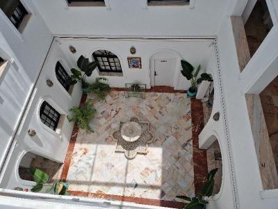 Hotel y Apartamentos Doña Lola