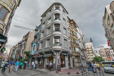 IQ Hotel