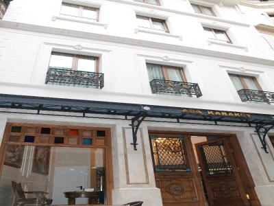 Ada Karakoy Hotel
