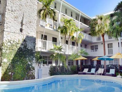 Coral Reef Suites Key Biscayne Mia