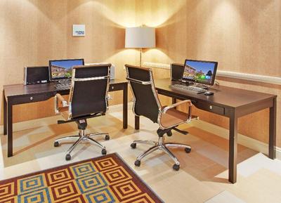 Holiday Inn Express & Suites Santa Cruz