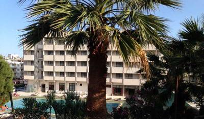 First Class Hotel
