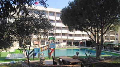 First Class Hotel