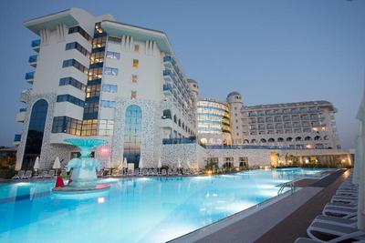 Water Side Resort & Spa