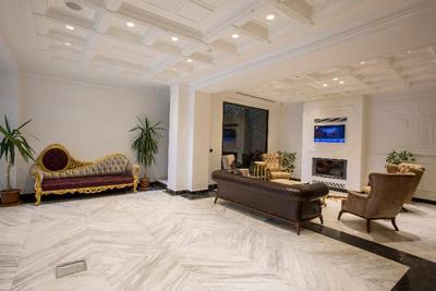White Monarch Hotel
