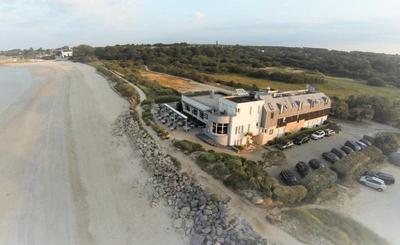 Logis Hotel & Restaurant Les Mouettes,Larmor Plage