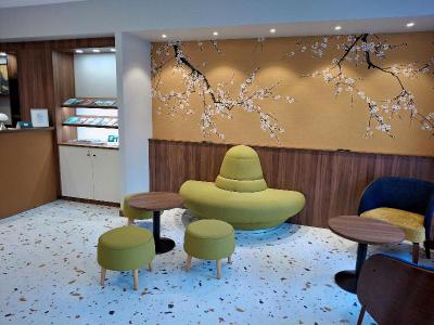 REX HOTEL