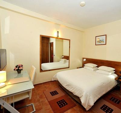 Casablanca Suites & Spa