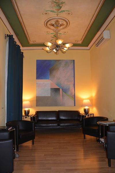 Casa Consell Gran Via, Guest House