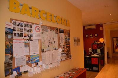 Casa Consell Gran Via, Guest House